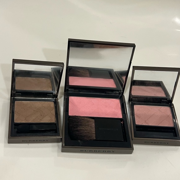 BURBERRY Bundle - 2 Eyeshadow and One Blush, gently used - Picture 2 of 9